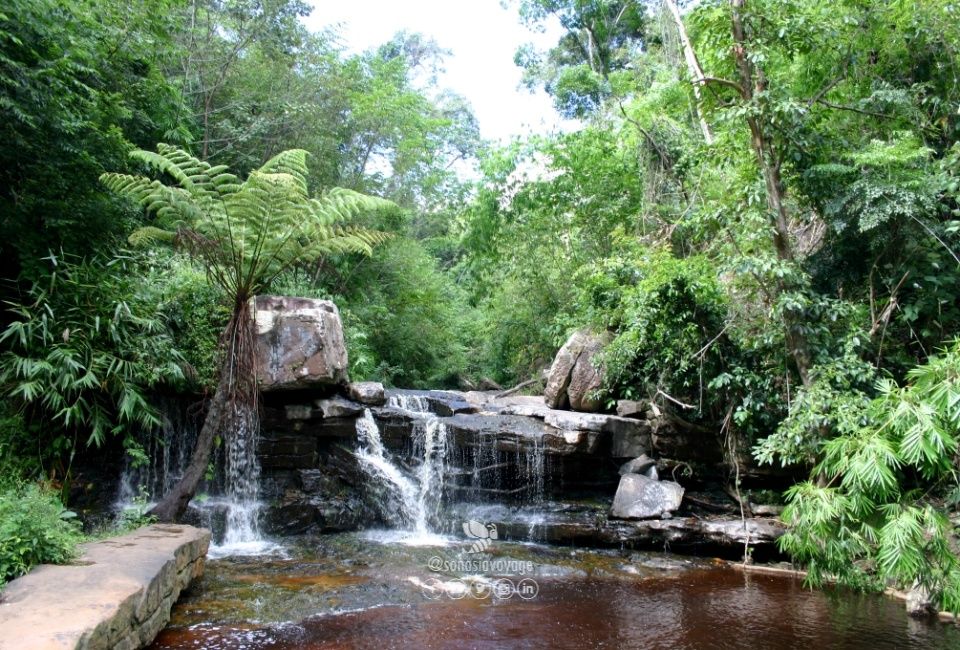 Cascades à l'intérieur du parc national de Kirirom